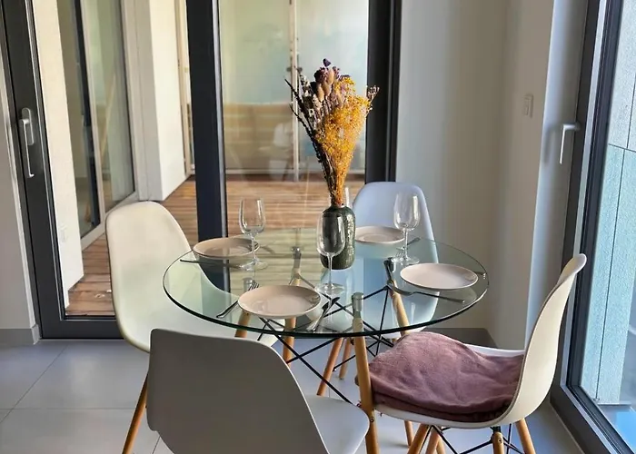 Central Apartment In Luxembourg City Center -Parking